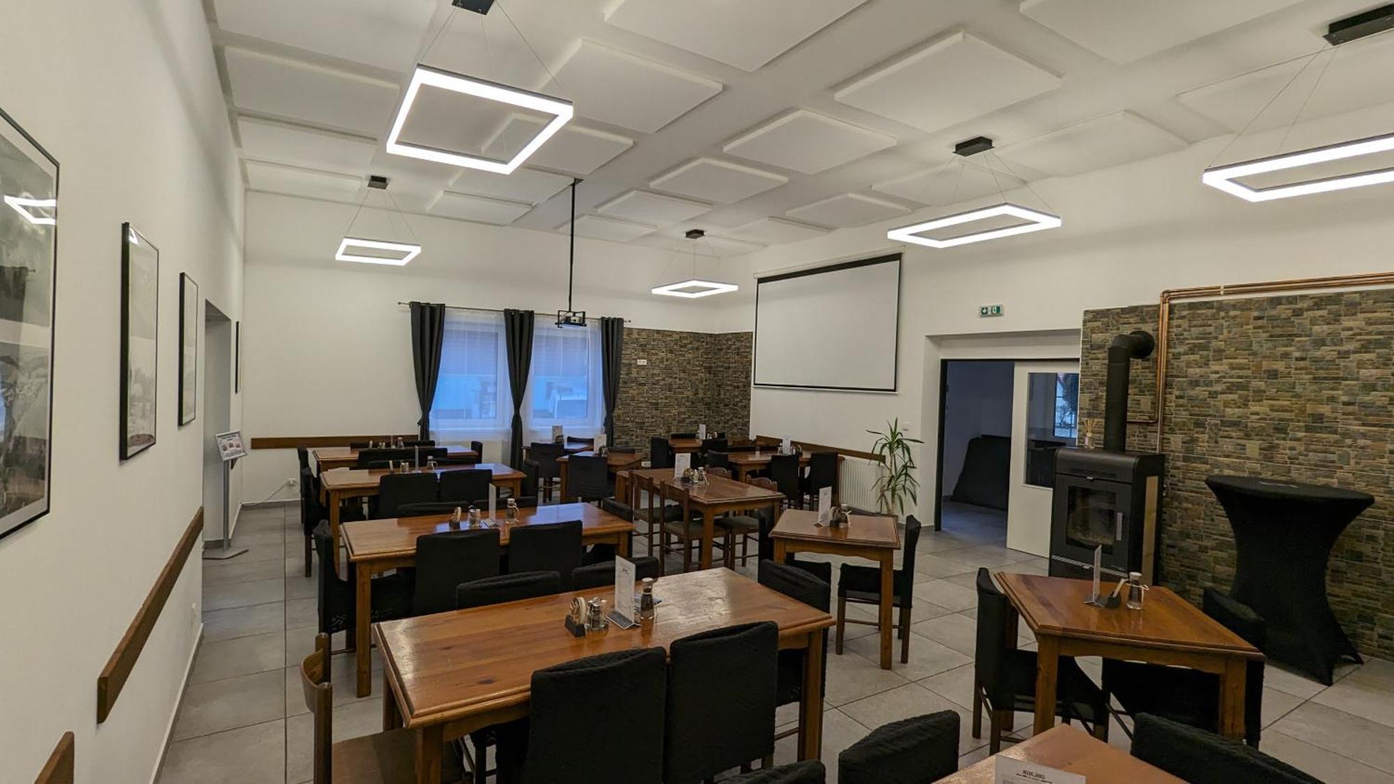 Apartmany Na Kovarne Rajov Zlata Koruna Exterior photo